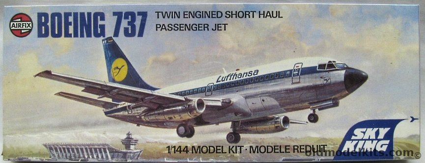 Airfix 1/144 Boeing 737 Lufthansa Sky King, 03175-2 plastic model kit